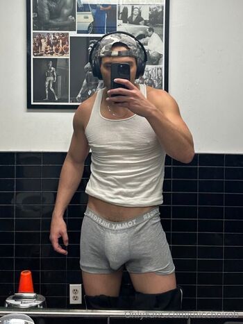 Full leaked Thiccboirob private onlyfans photo