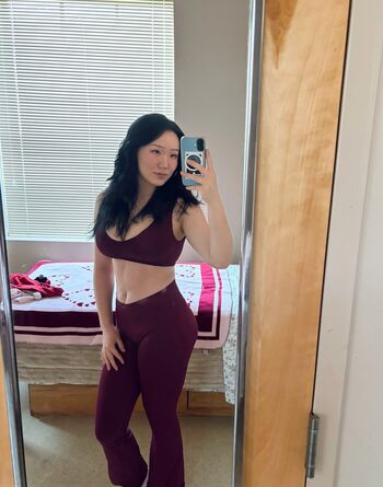 Full leaked Thick asian women private onlyfans photo