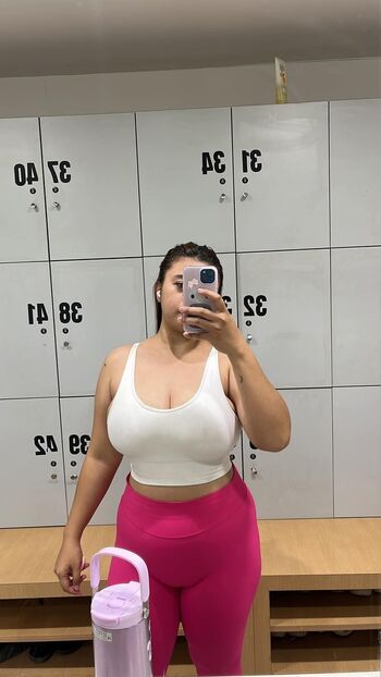Full leaked Thick asian women private onlyfans photo