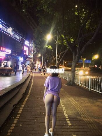 Full leaked Thick asian women private onlyfans photo