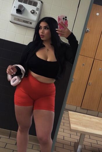 Full leaked Thick baddie oxashhley private onlyfans photo