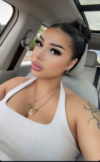 Full leaked Thick baddie oxashhley private onlyfans photo