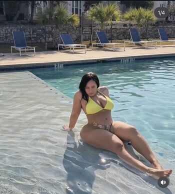 Full leaked Thick baddie private onlyfans photo