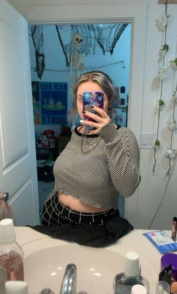Full leaked Thick emma private onlyfans photo