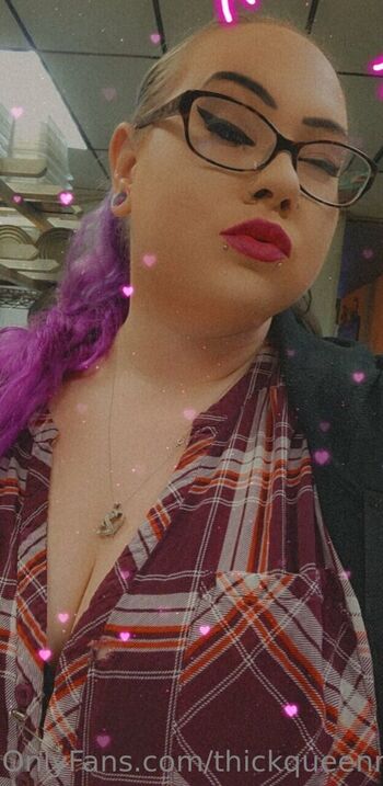 Full leaked Thickqueenrose private onlyfans photo