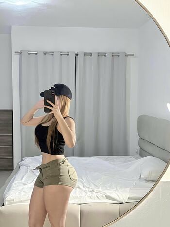 Full leaked Thinkvaleria private onlyfans photo