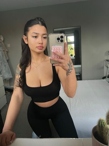 Full leaked Tianaaxrose private onlyfans photo