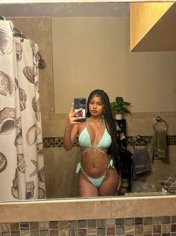 Full leaked Tiannaann private onlyfans photo