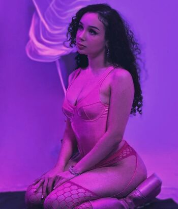 Full leaked Tiinarisa private onlyfans photo