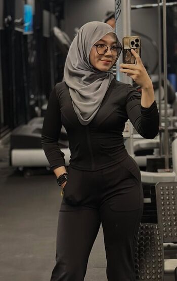 Full leaked Tikom private onlyfans photo