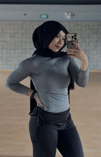 Full leaked Tikom private onlyfans photo