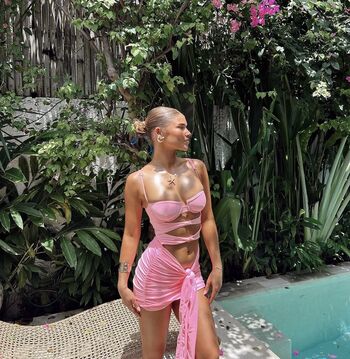 Full leaked Tillybartram private onlyfans photo