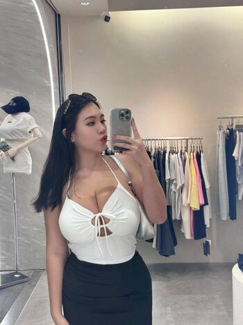 Full leaked Tina hsueh private onlyfans photo