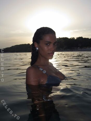 Tina Kunakey