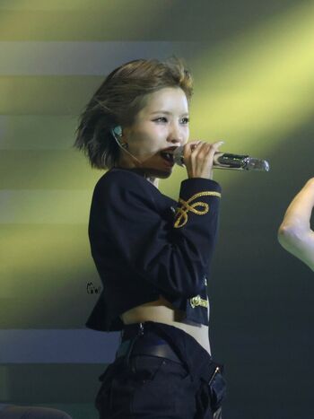 Full leaked Tiny pretty j page private onlyfans photo