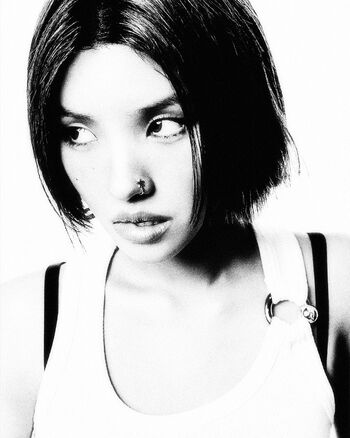 tiny.pretty.j