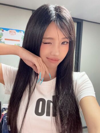 Full leaked Tiny pretty j page private onlyfans photo