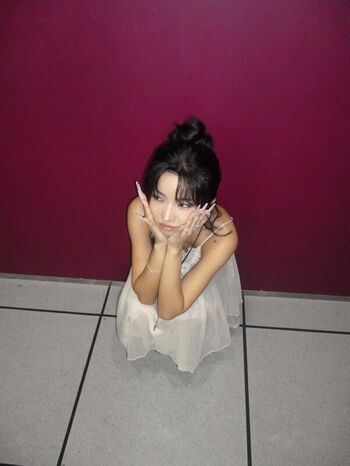 tiny.pretty.j