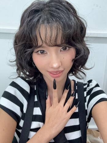 Full leaked Tiny pretty j page private onlyfans photo