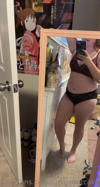 Full leaked Tinycarrotcake private onlyfans photo