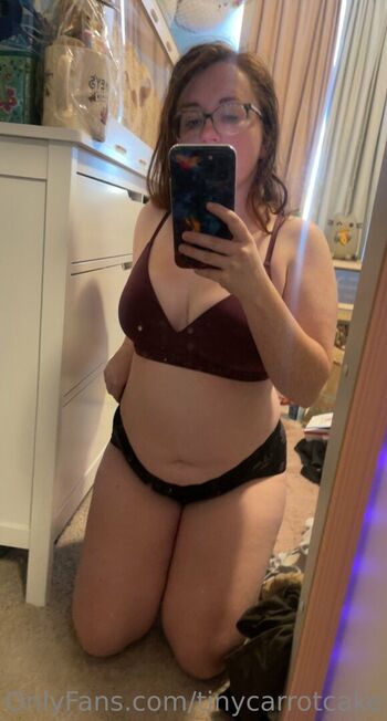Full leaked Tinycarrotcake private onlyfans photo