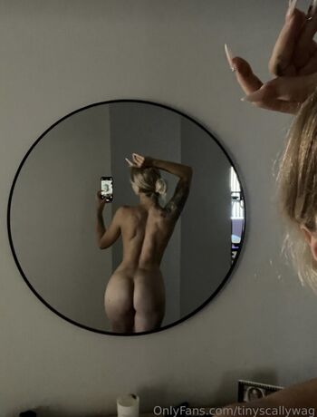 Full leaked Tinyscallywag private onlyfans photo