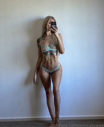 Full leaked Tinyscallywag private onlyfans photo