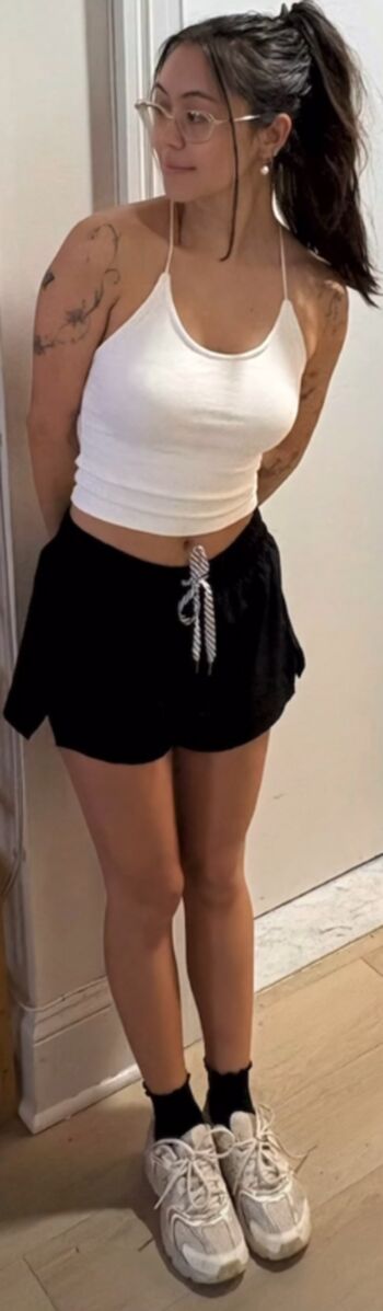 Full leaked Tiptoe tingles private onlyfans photo