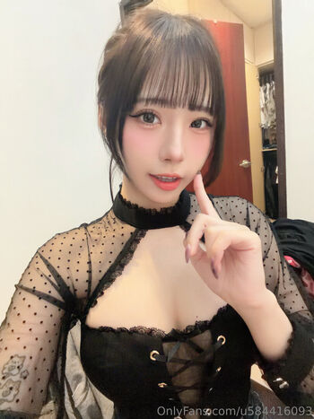 Full leaked Titania private onlyfans photo