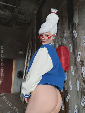 TniweCosplay