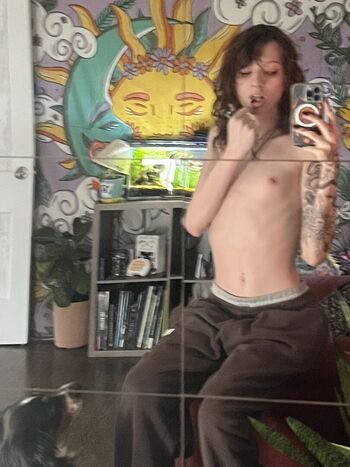 Tomis_Party
