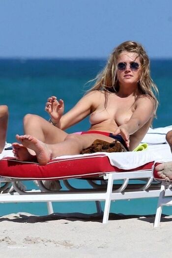 Full leaked Toni garrn private onlyfans photo