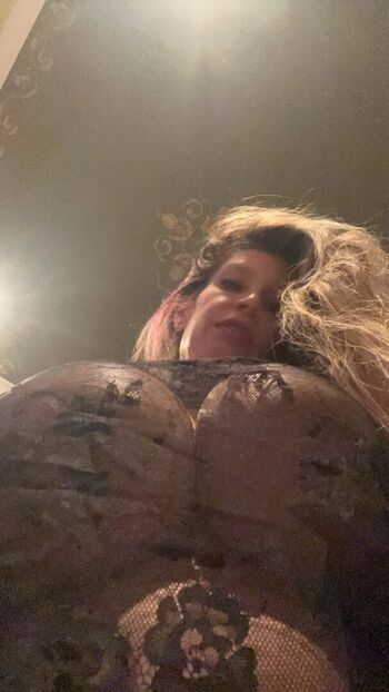 Full leaked Tonia soda popsicle private onlyfans photo