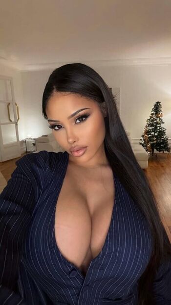 Full leaked Tootatis private onlyfans photo
