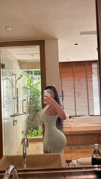 Full leaked Tootatis private onlyfans photo