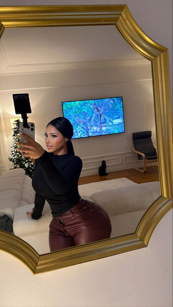 Full leaked Tootatis private onlyfans photo