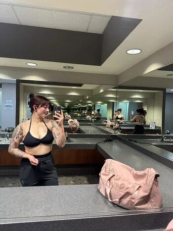 Full leaked Tooturnthailey private onlyfans photo