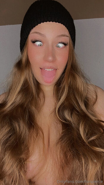 Full leaked Toripierce private onlyfans photo