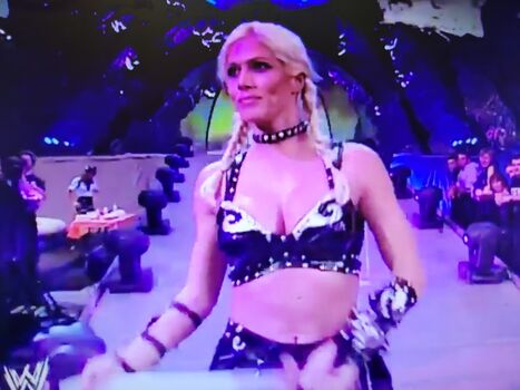 Full leaked Torrie wilson private onlyfans photo