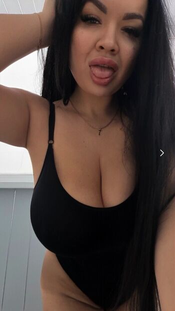 Full leaked Tosya private onlyfans photo