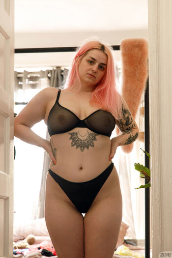 Full leaked Tovashapiro page private onlyfans photo