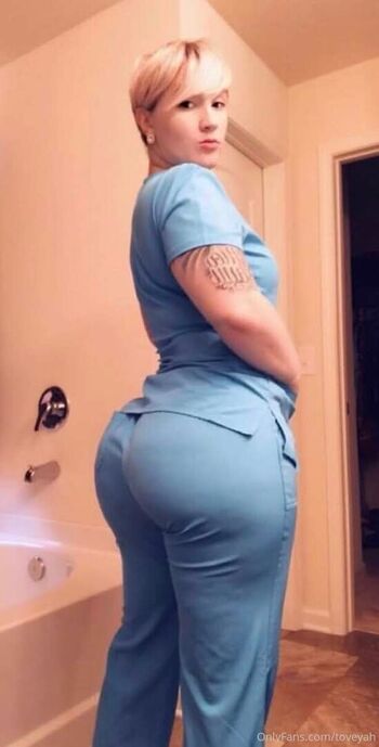Full leaked Toveyah private onlyfans photo