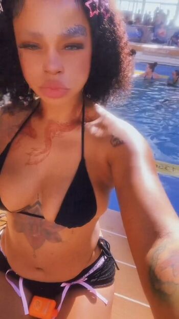 Full leaked Treasurebby private onlyfans photo