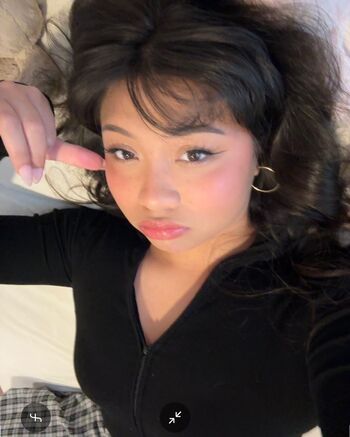 Full leaked Trin lovell page private onlyfans photo