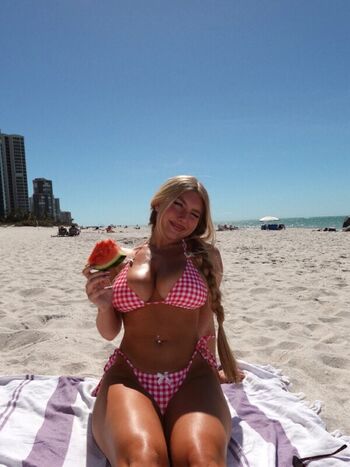 Full leaked Trinity raine page private onlyfans photo