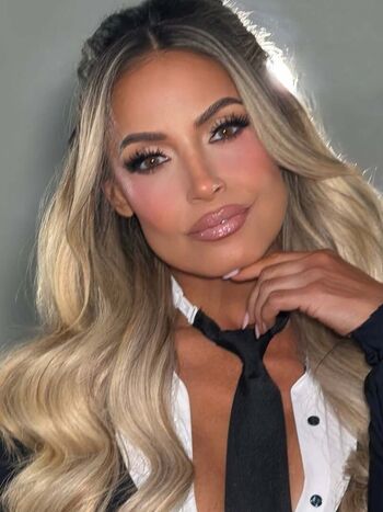 Full leaked Trish stratus page private onlyfans photo