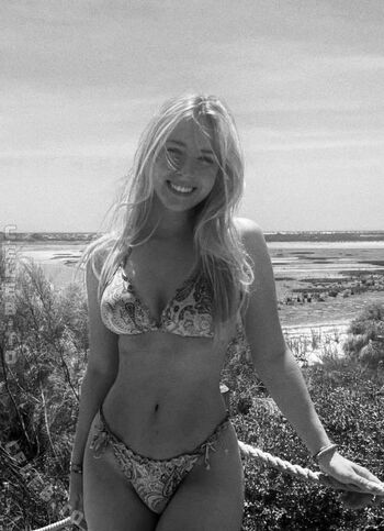 Full leaked Trixsieaus private onlyfans photo