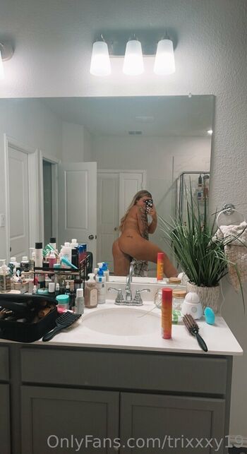 Full leaked Trixxxy private onlyfans photo