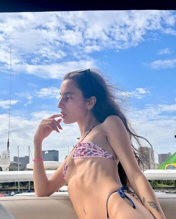 Full leaked Triz private onlyfans photo