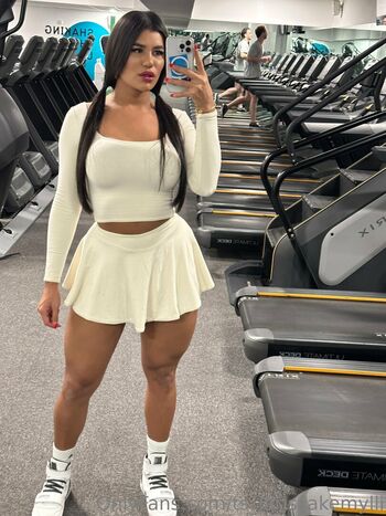 Full leaked Ts larisakemyllifree private onlyfans photo
